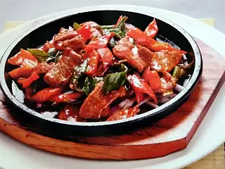 Sizzling Black Pepper Beef